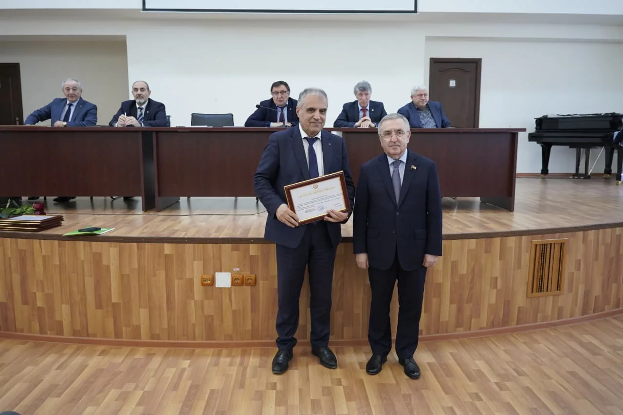 В ДГУ обсудили будущее физико-математического образования в Дагестане