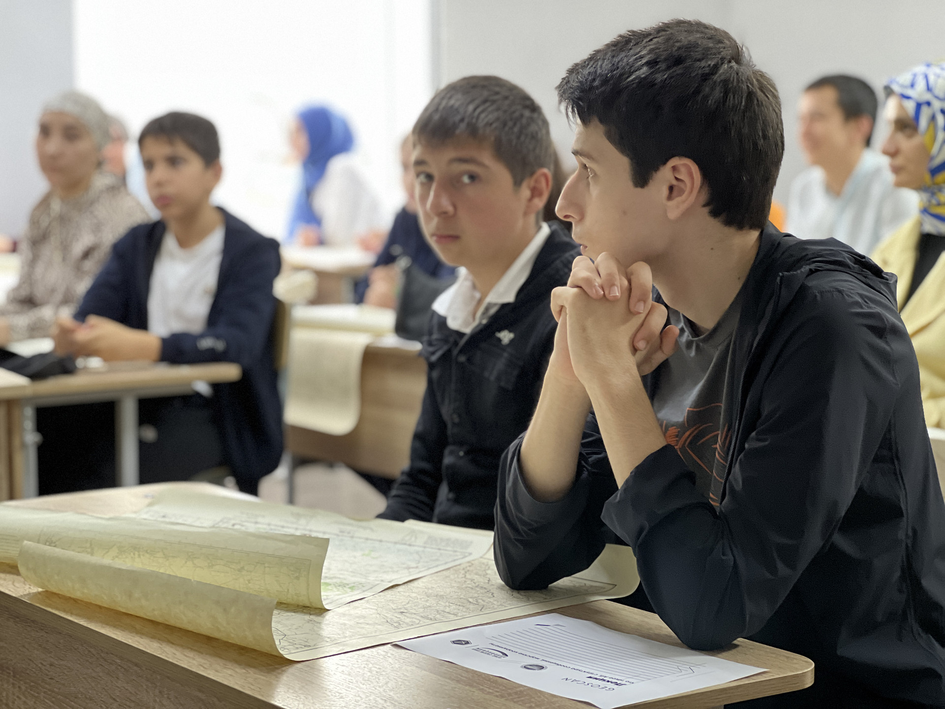 Курс на орбиту: в ДГУ школьникам рассказали, как наноспутники меняют современную космонавтику
