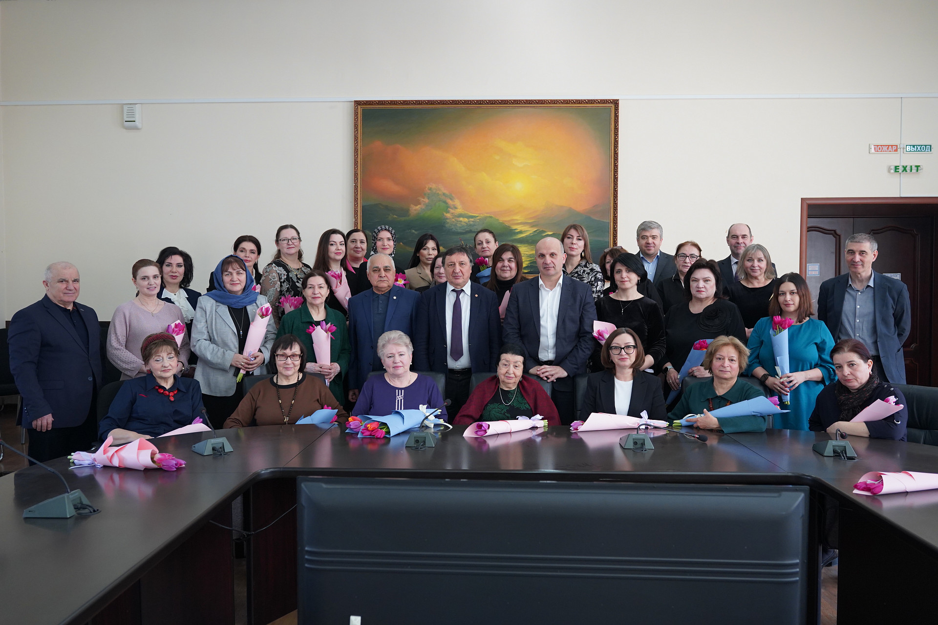 В ДГУ прошла традиционная предпраздничная встреча ректора с женским коллективом