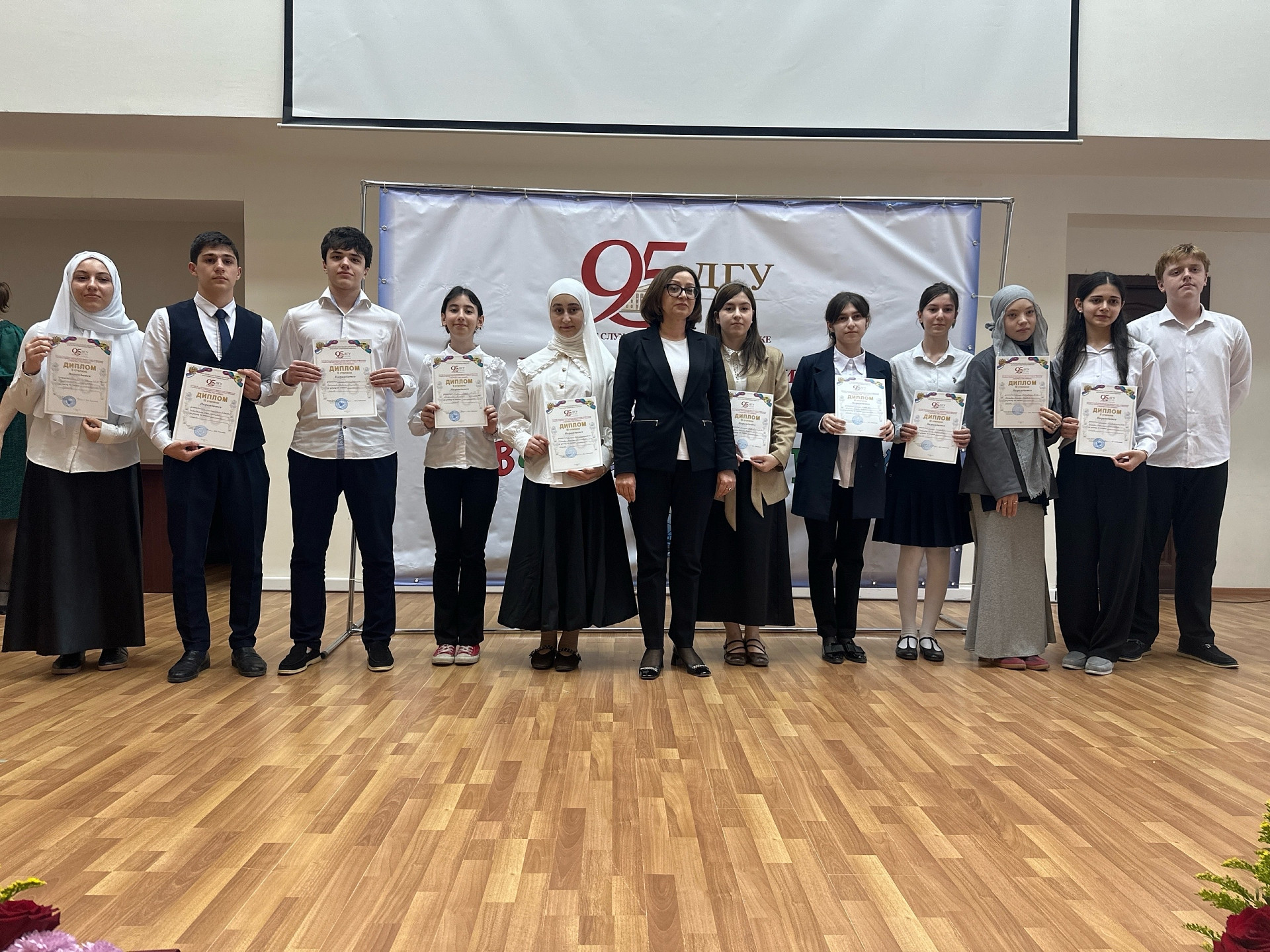 В ДГУ подвели итоги конференции «Творчество юных»